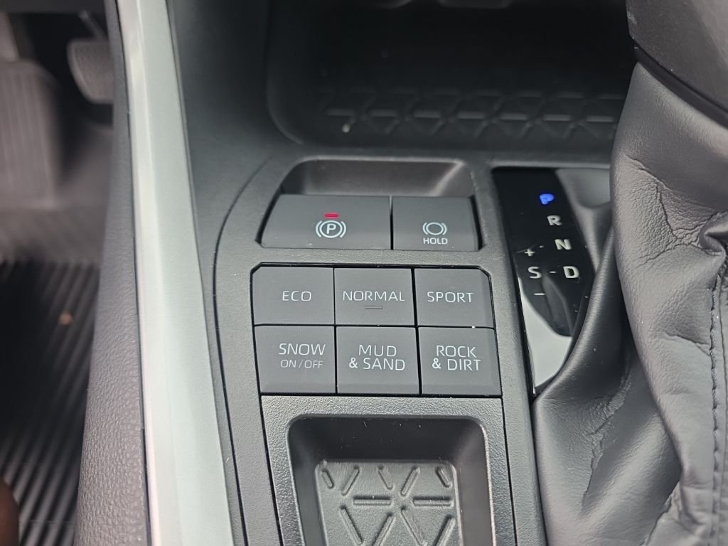 Used 2025 Gray Toyota LE image 20