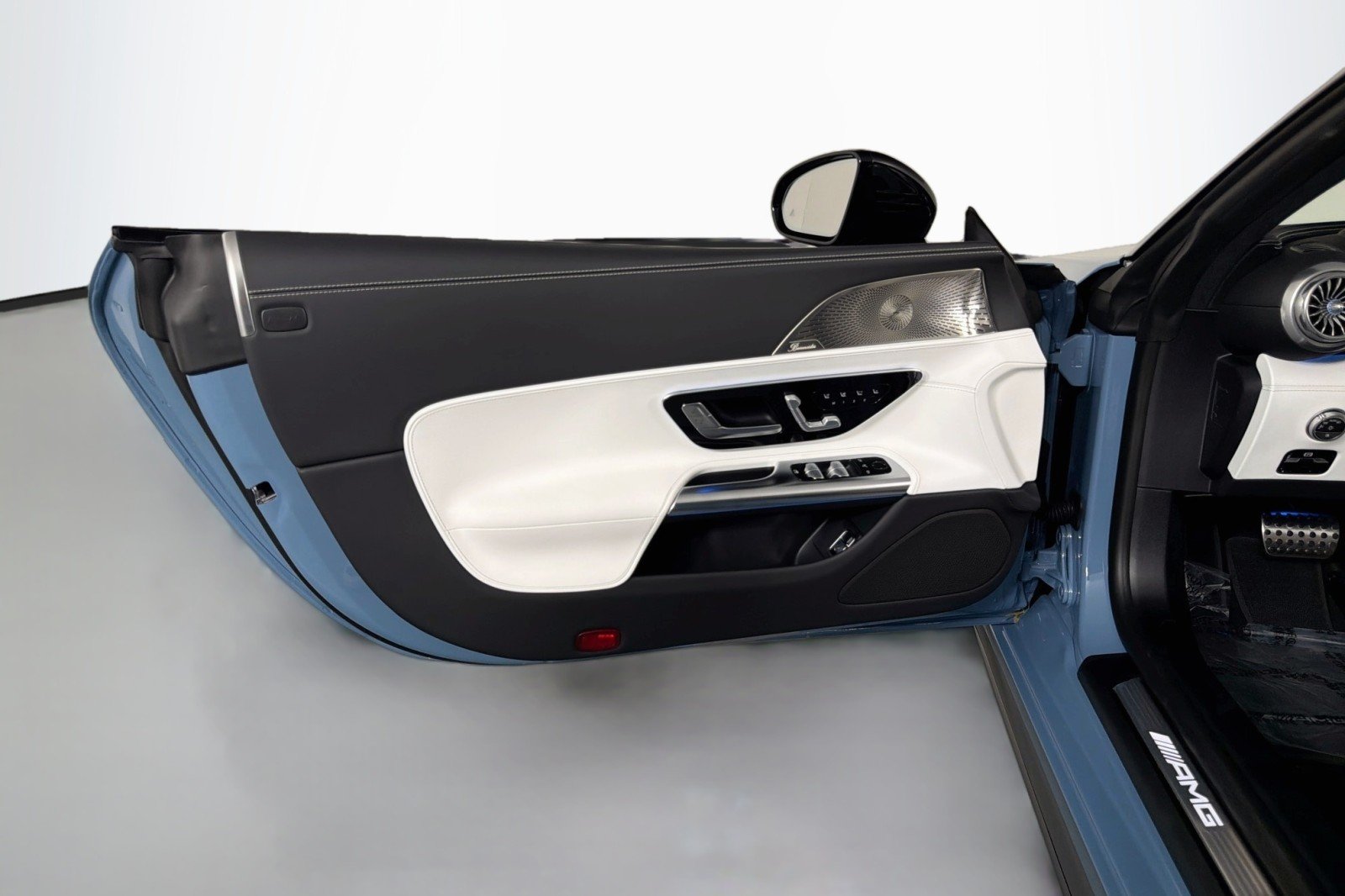 New 2026 MANUFAKTUR China Blue Mercedes-Benz AMG® SL 55 Roadster image 21