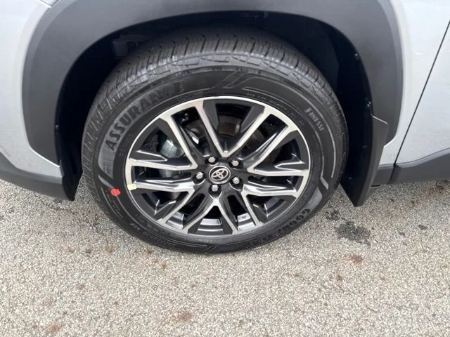 New 2026 Sonic Silver Toyota XLE image 10