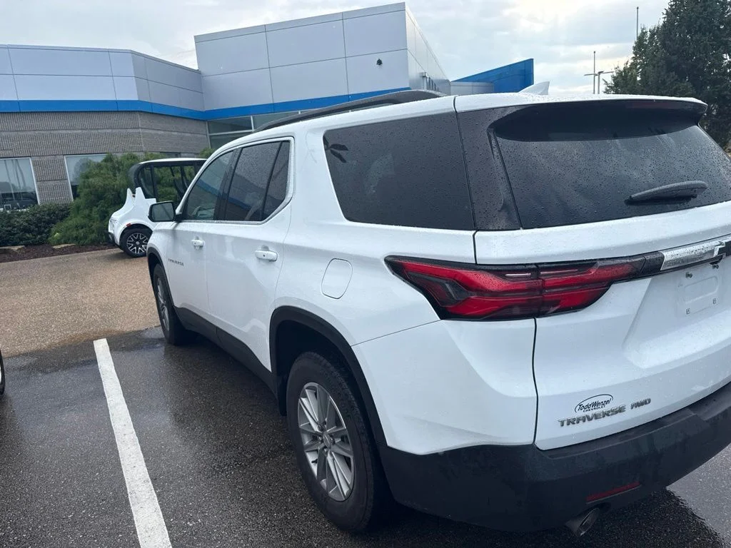 Used 2023 White Chevrolet LT image 7