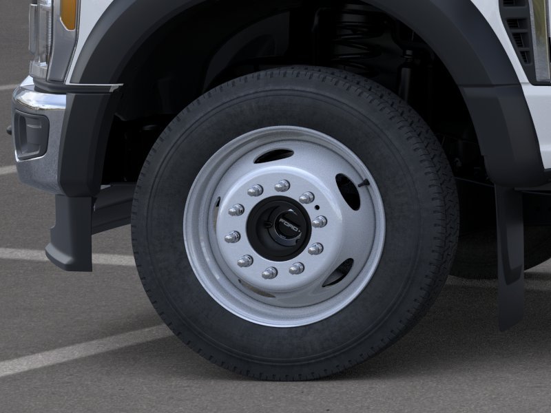 New 2026 Oxford White Ford F-550® XL image 19