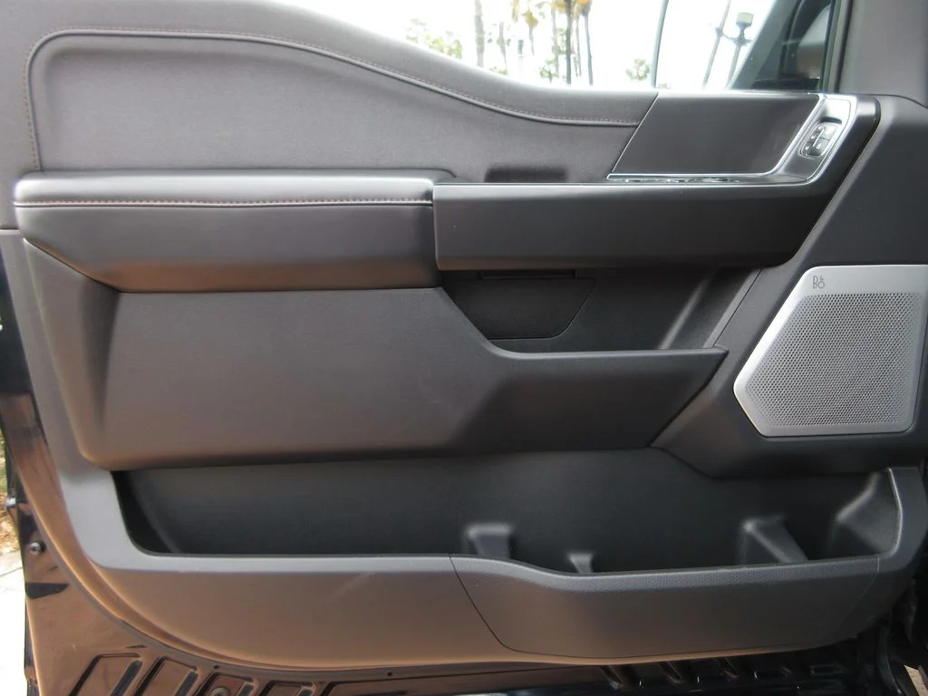 Used 2023 Antimatter Blue Metallic Ford Raptor image 9