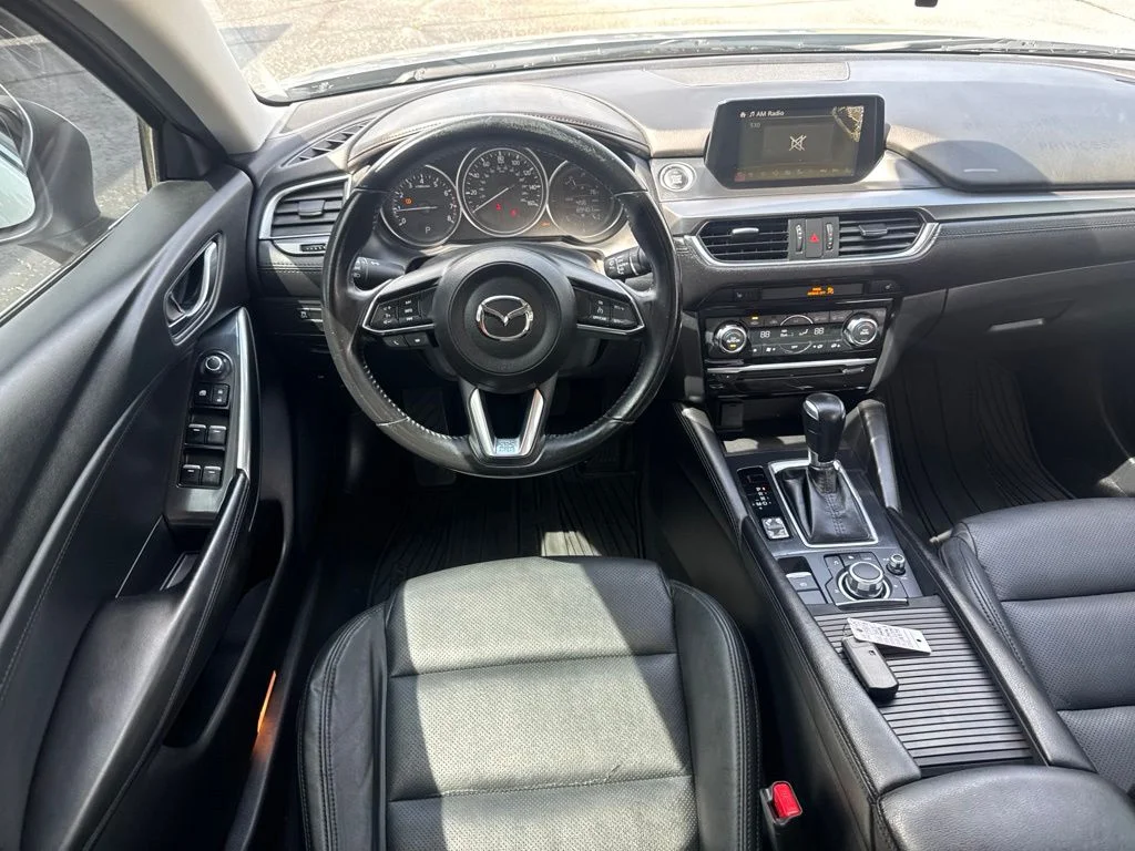 Used 2017 Silver Mazda Touring image 26