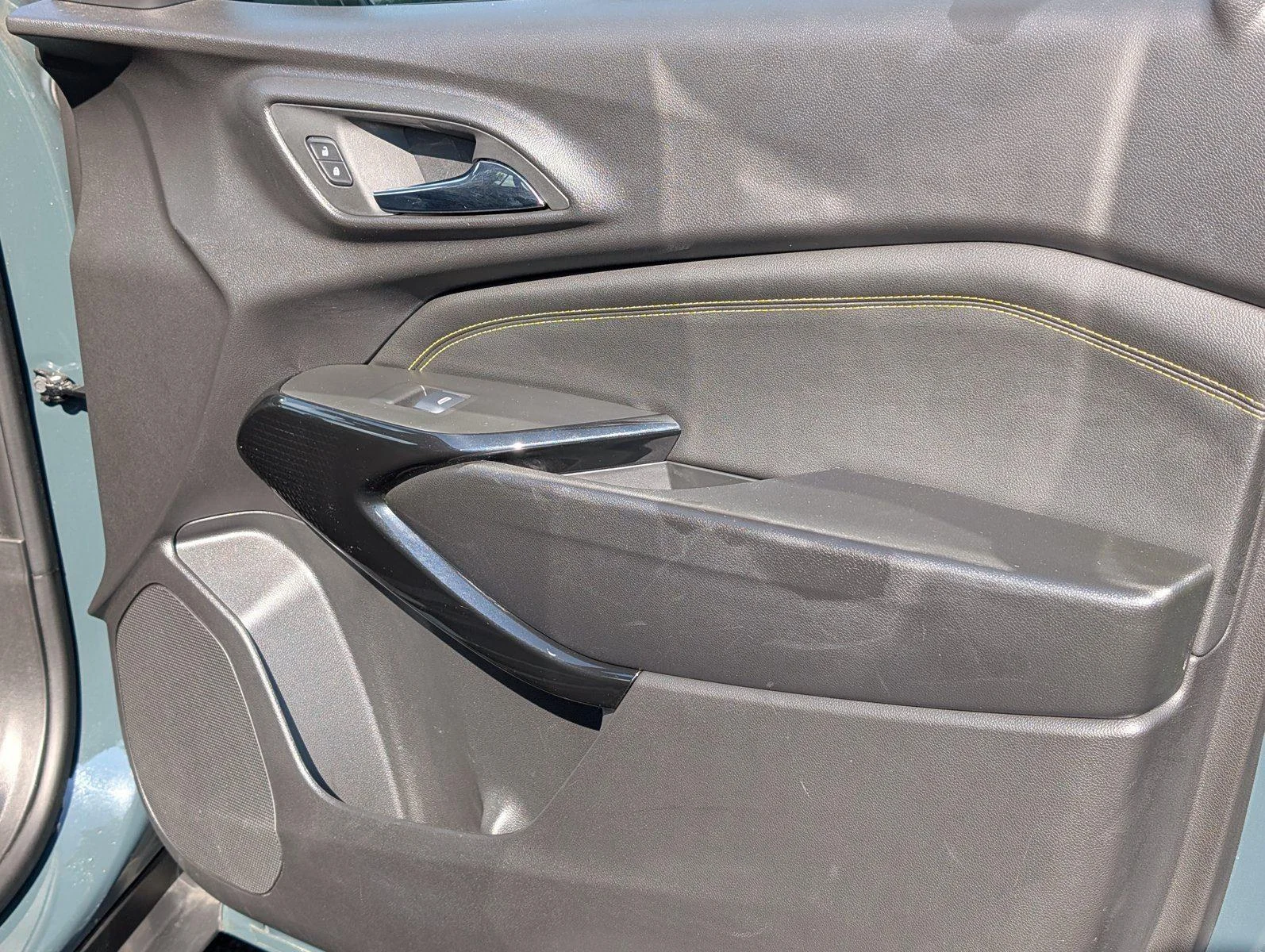 Used 2025 Cypress Gray Chevrolet LT image 37
