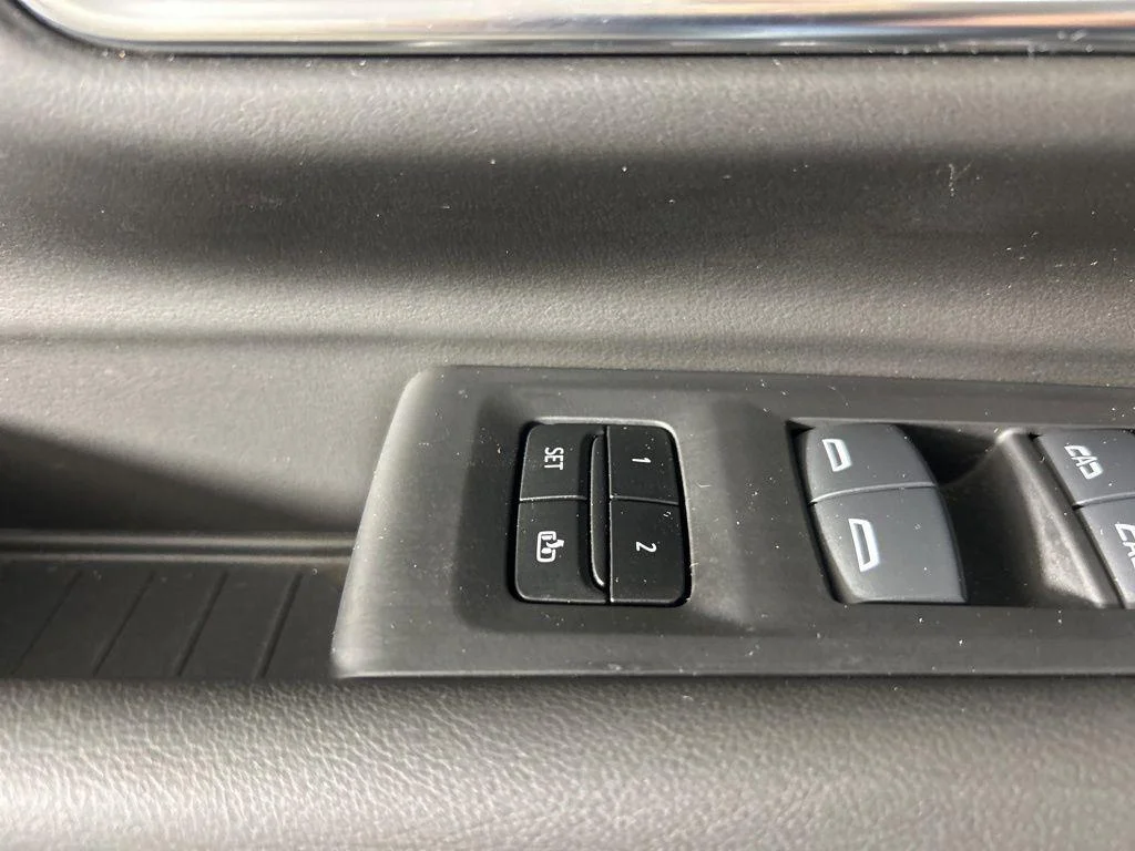 Used 2024 Black Chevrolet Z71 image 24