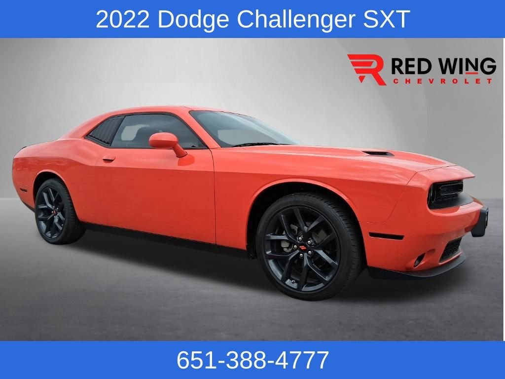 2022 Dodge Challenger SXT Auto's photo