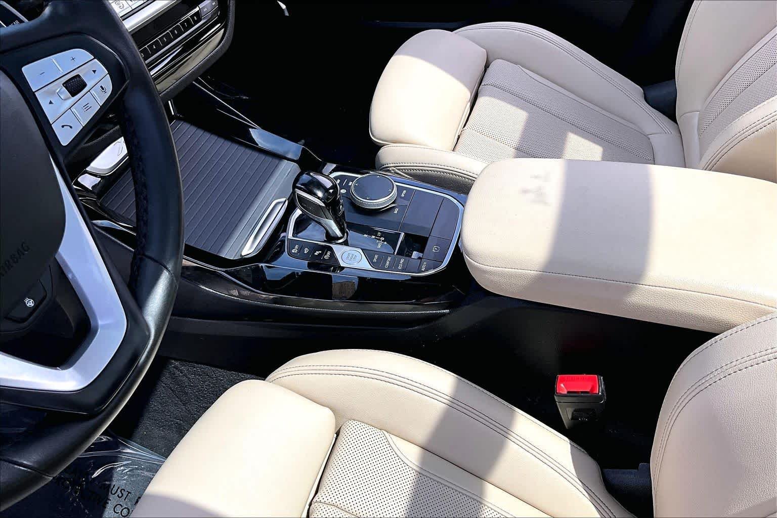 Used 2023 Alpine White BMW sDrive30i image 16