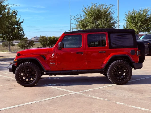 Used 2018 Red Jeep Unlimited Sahara image 14