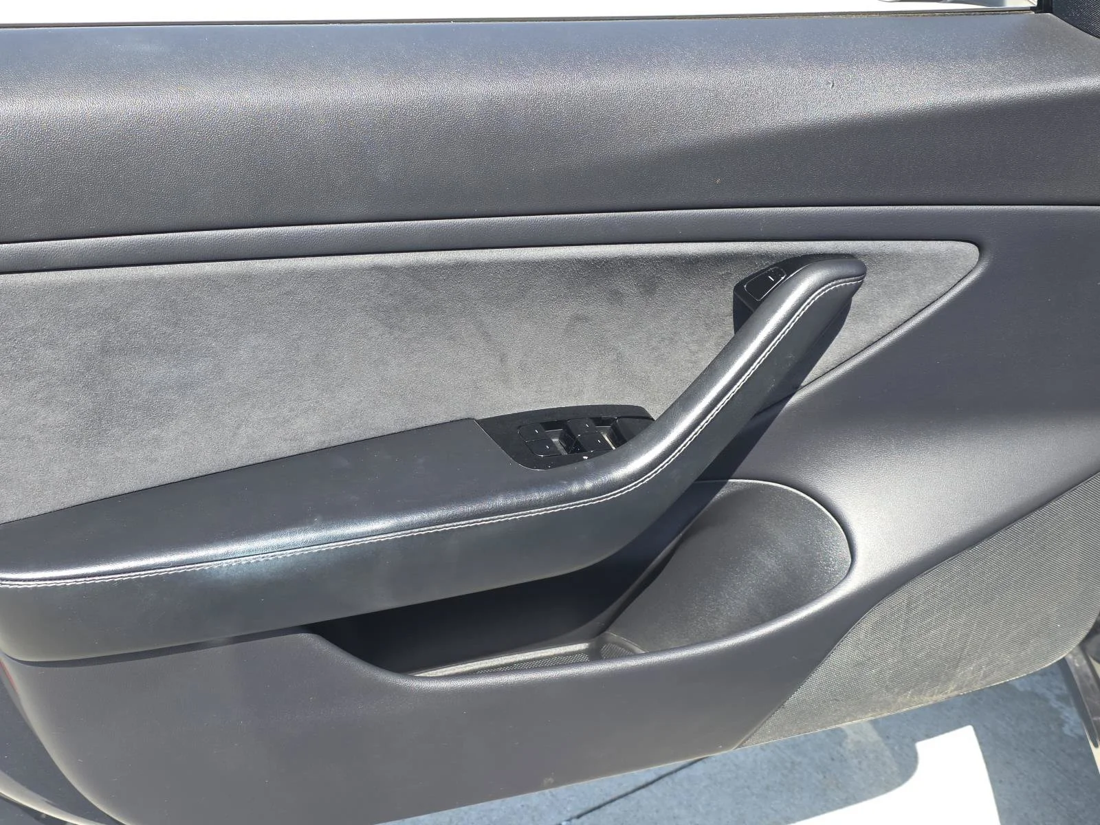 Used 2019 Midnight Silver Metallic Tesla Mid Range image 13