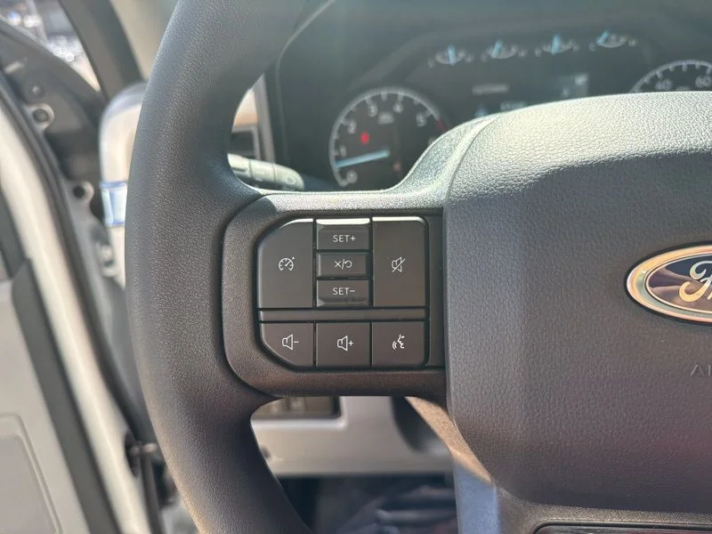 New 2025 Oxford White Ford F-350® XL image 20