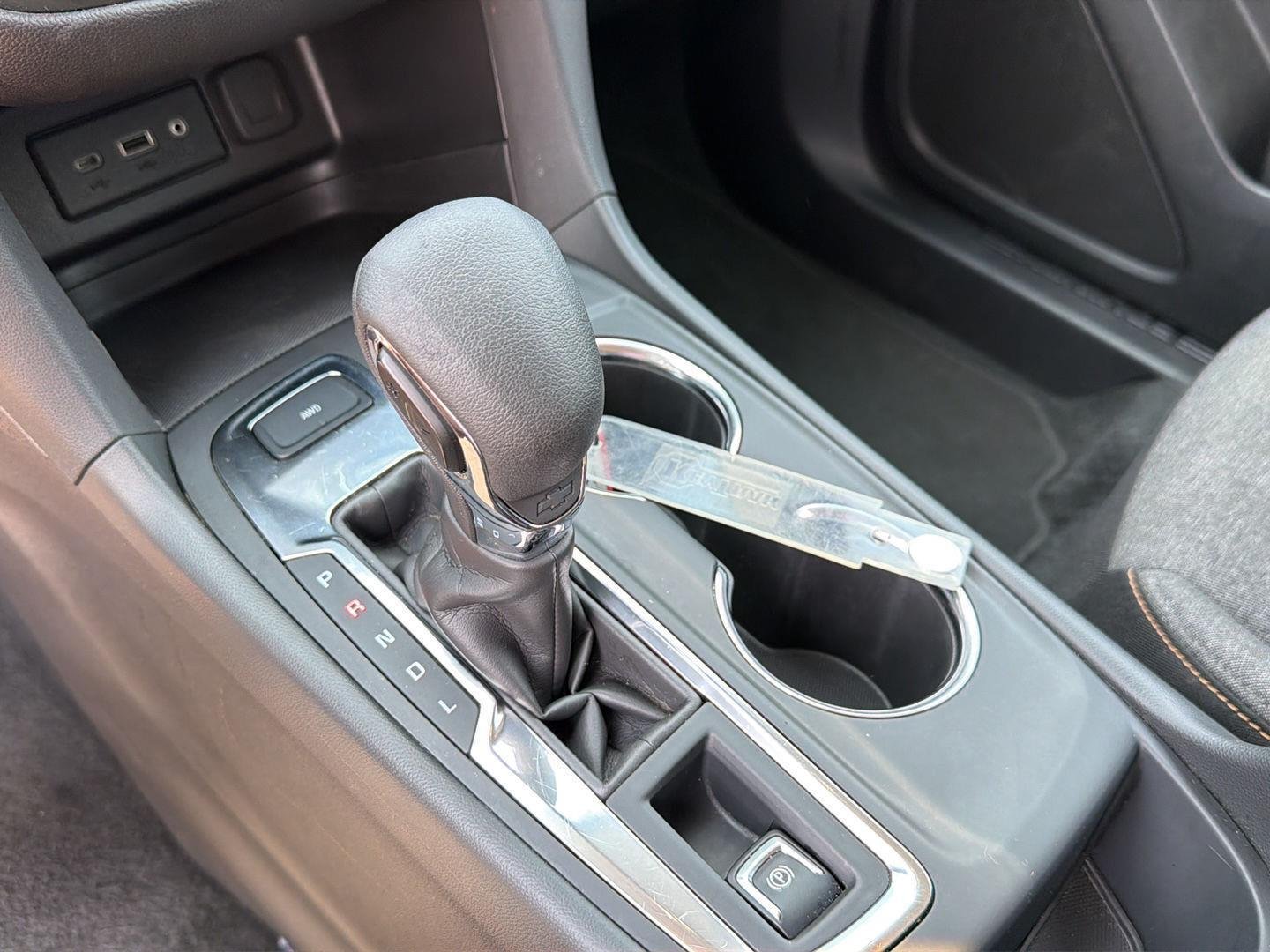 Used 2024 Sterling Gray Metallic Chevrolet LT image 28