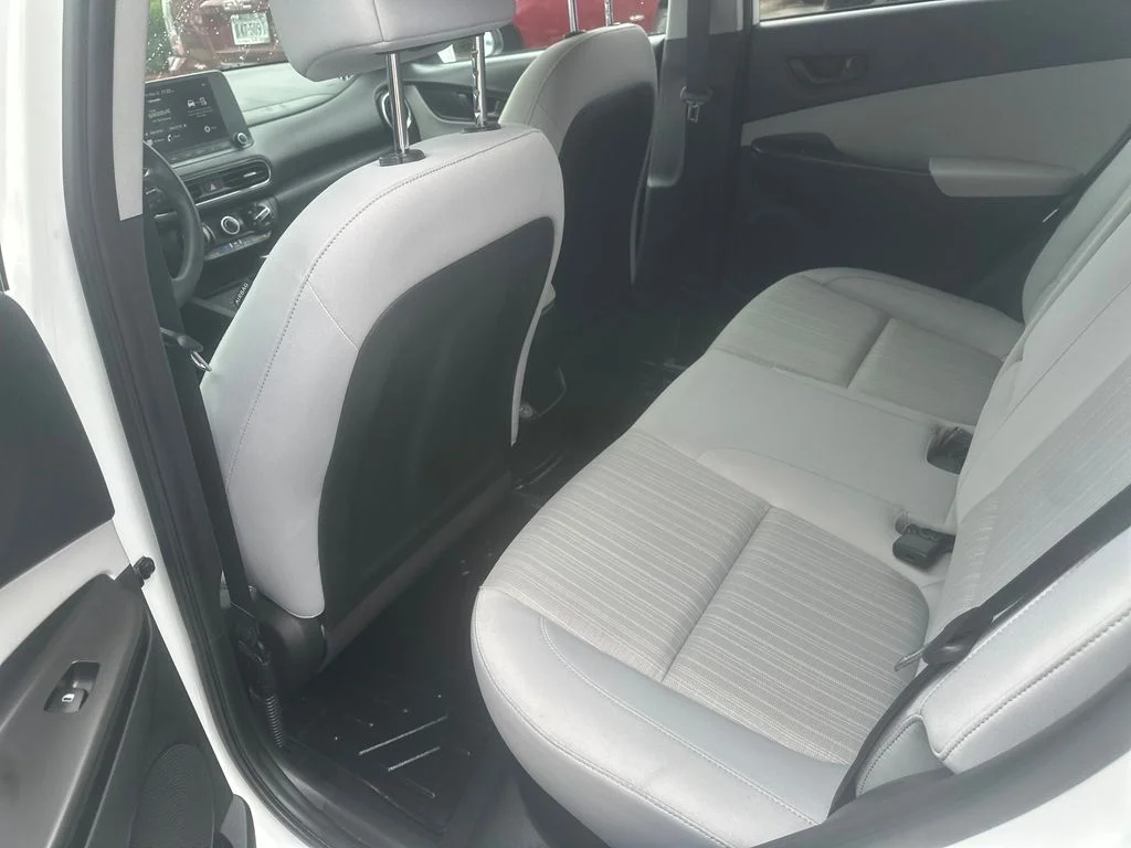 Used 2023 White Hyundai SEL image 20