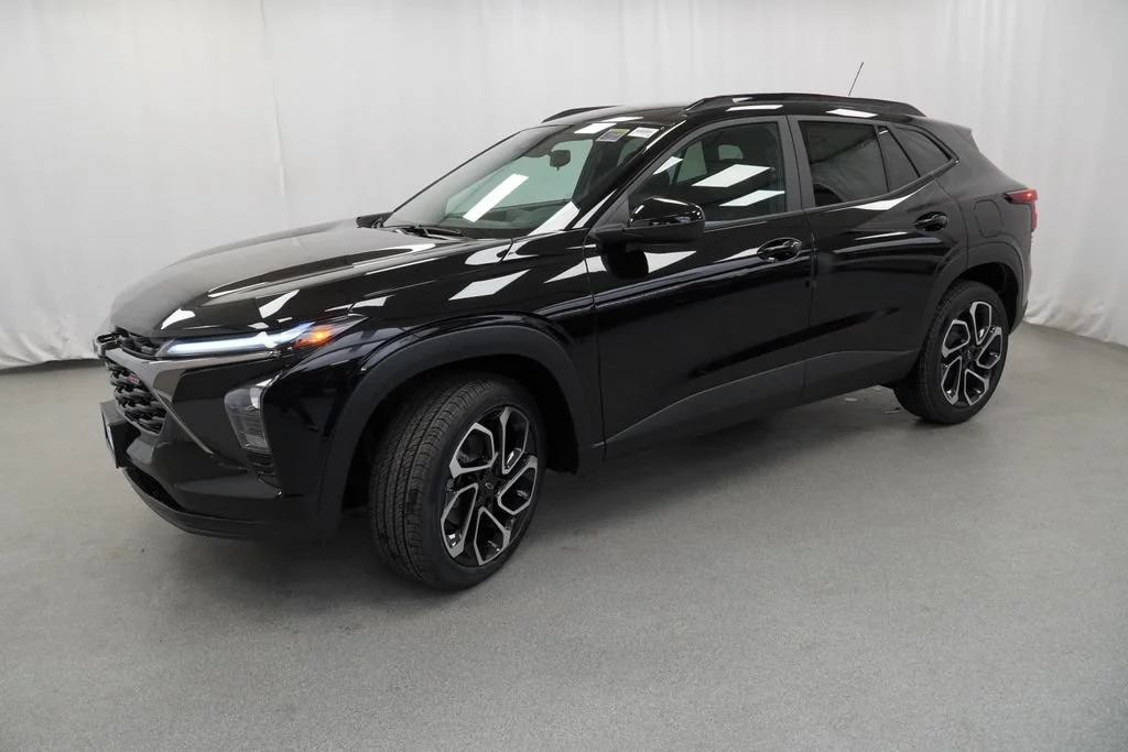 New 2026 Mosaic Black Metallic Chevrolet 2RS image 3