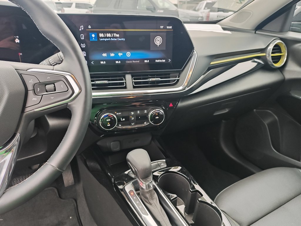 Used 2025 Black Chevrolet ACTIV image 22