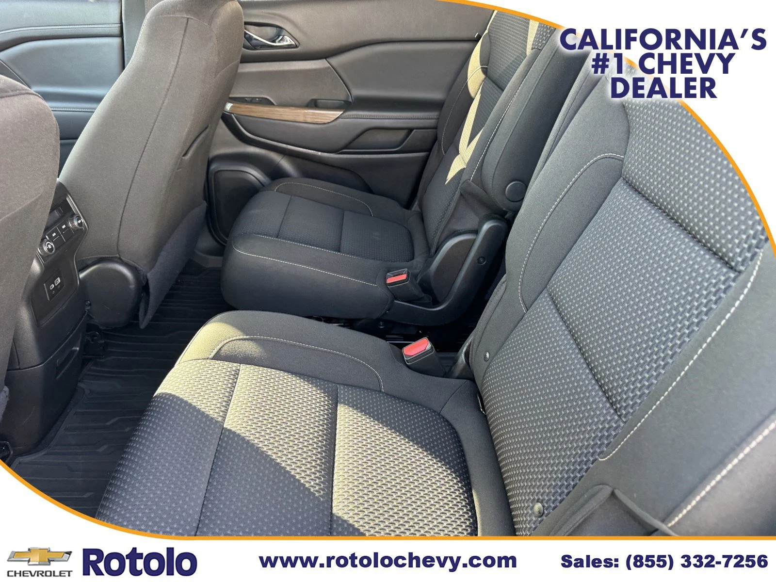 Used 2023 Summit White GMC SLE image 18