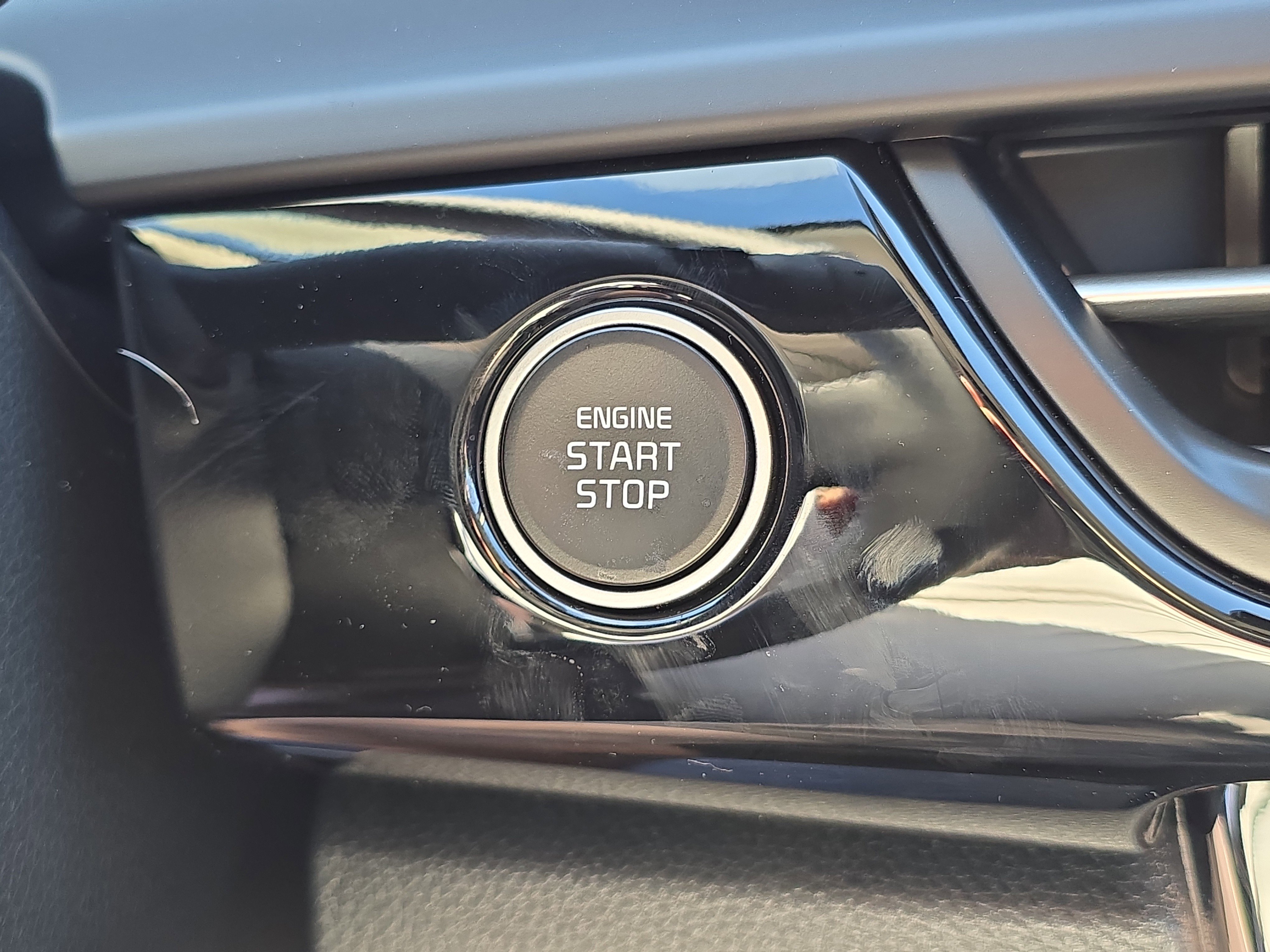 New 2026 Pluton Blue / Black Roof Kia S image 26