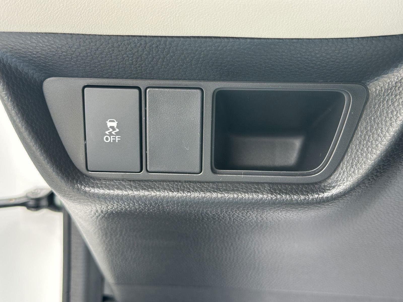 2026 Honda HR-V LX - Photo 13