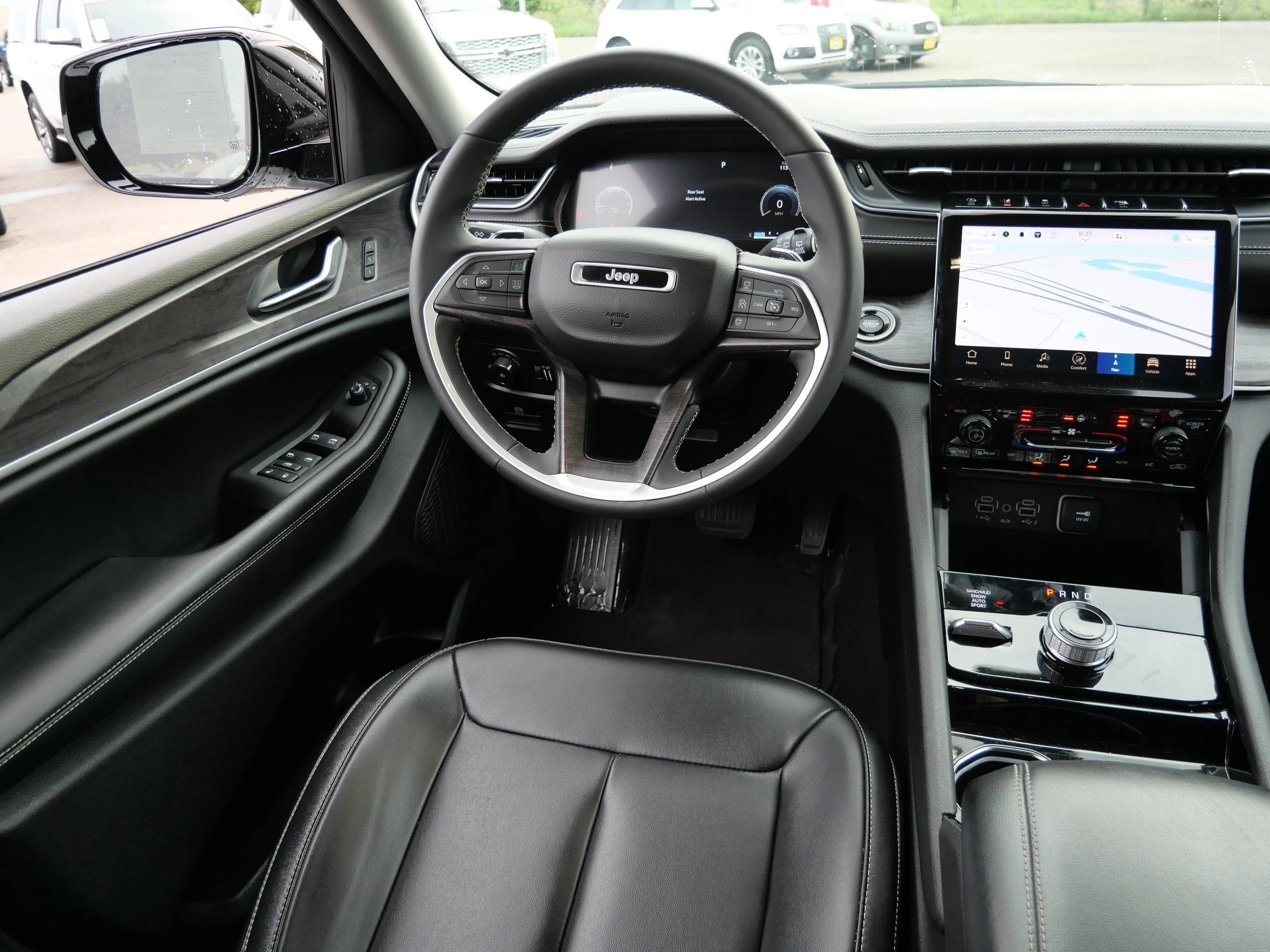 Used 2023 Bright White Clearcoat Jeep Limited image 9