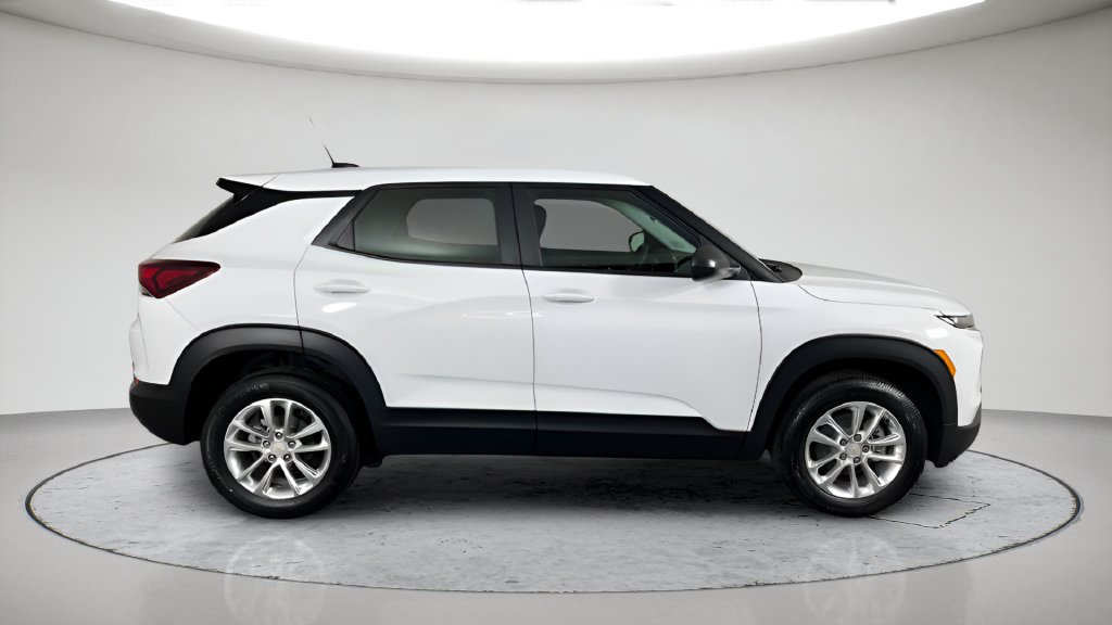 New 2026 Summit White Chevrolet LS image 4