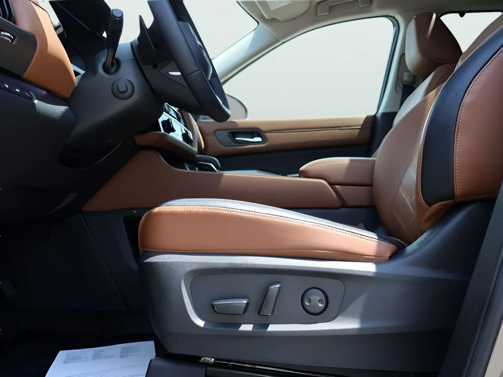 Used 2024 Beige Nissan Platinum image 61