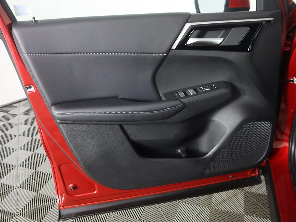 Used 2024 Red Mitsubishi SE image 24