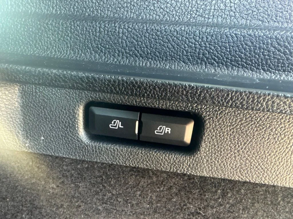 Used 2020 Silver Lincoln Standard image 42