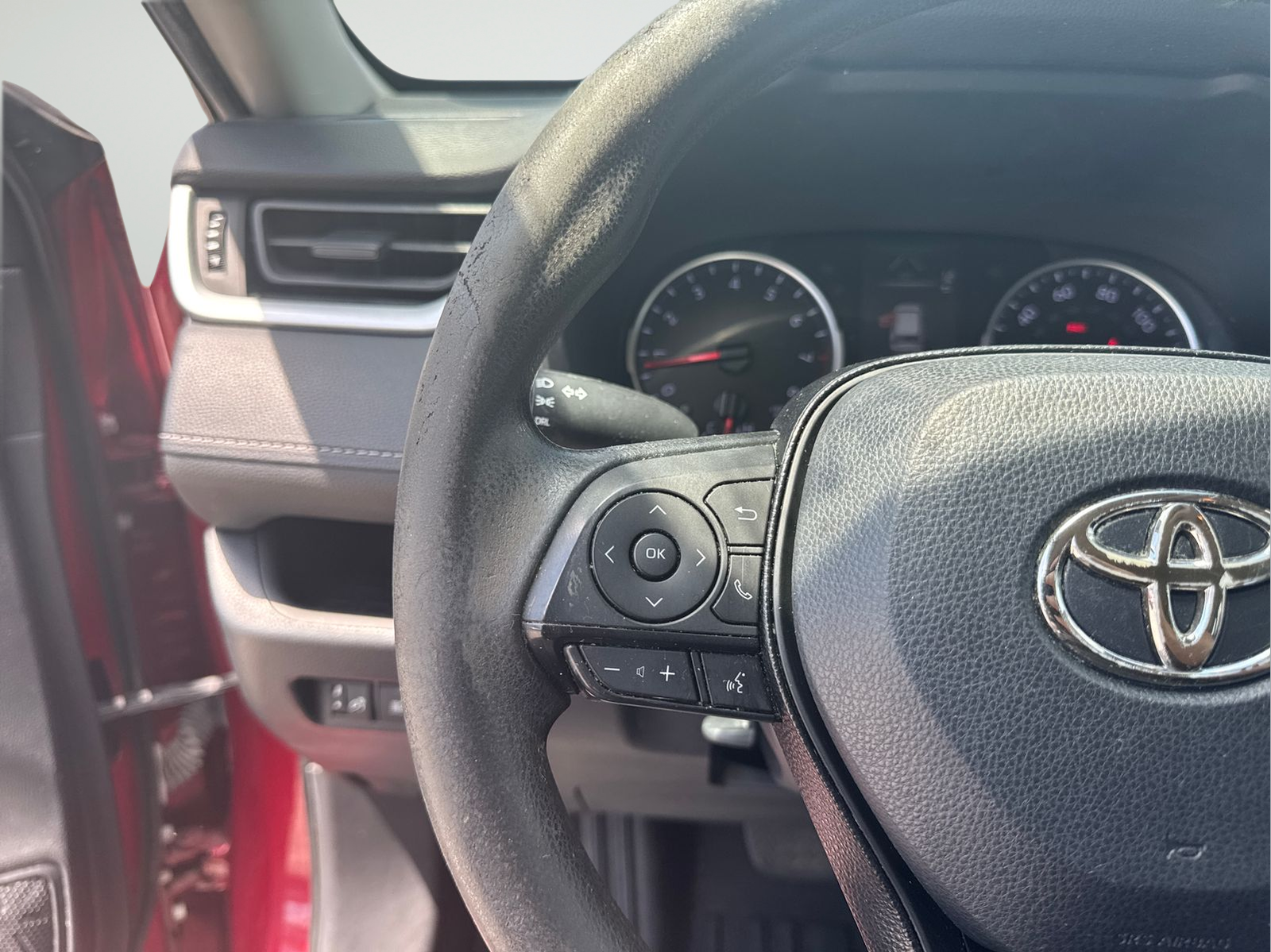 Used 2021 Red Toyota LE image 19