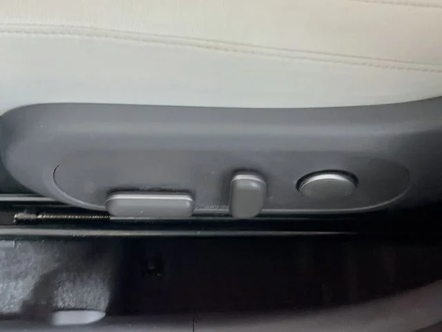 Used 2025 Red Metallic Hyundai SEL image 18