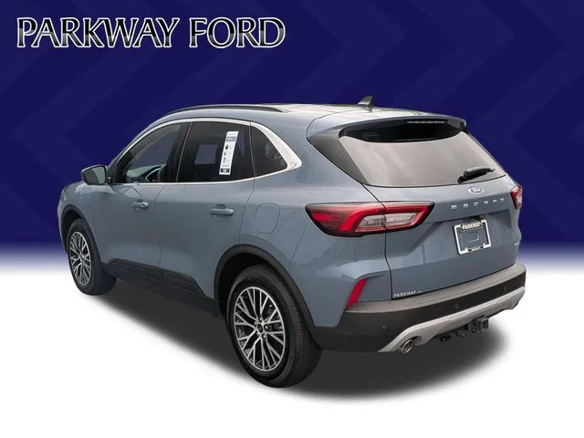 Used 2025 Blue Ford Base image 7