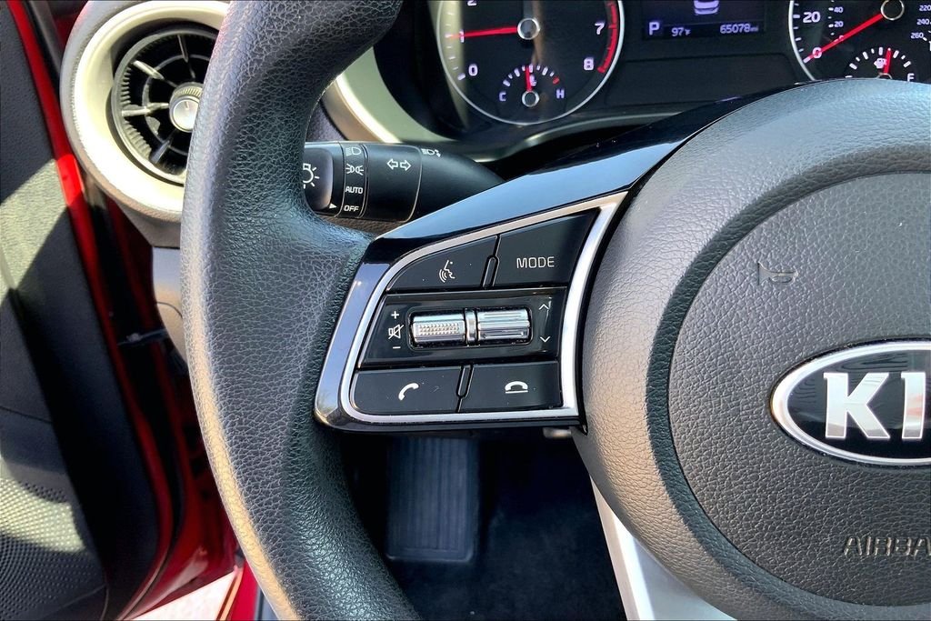 Used 2020 Currant Red Kia LXS image 17