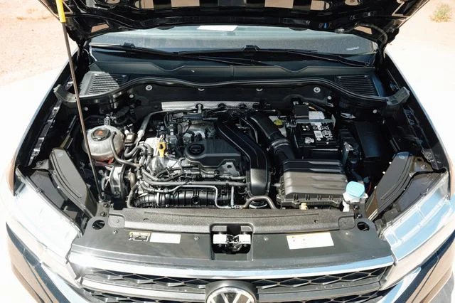 Used 2024  Volkswagen 1.5T SE image 10