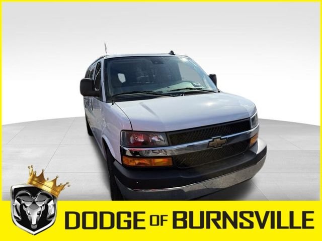 Used 2025 Chevrolet Express Passenger LT with VIN 1GAZGPF79S1161629 for sale in Burnsville, Minnesota