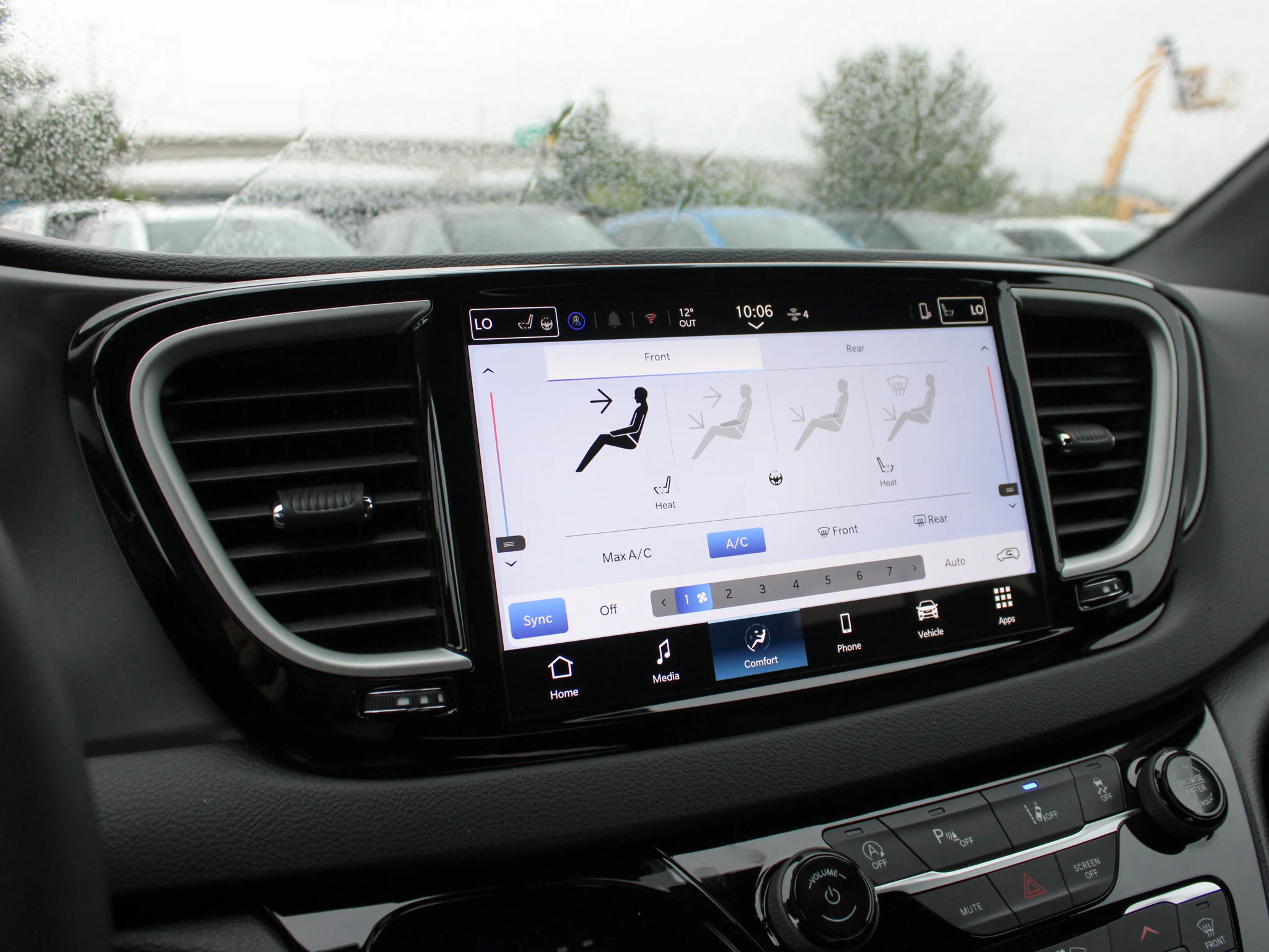Used 2025 Black Chrysler SXT*, Heated Leather, Remote Start, Apple CarPlay image 20