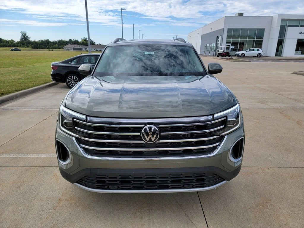 2026 Volkswagen Atlas SE w/Tech - Photo 9