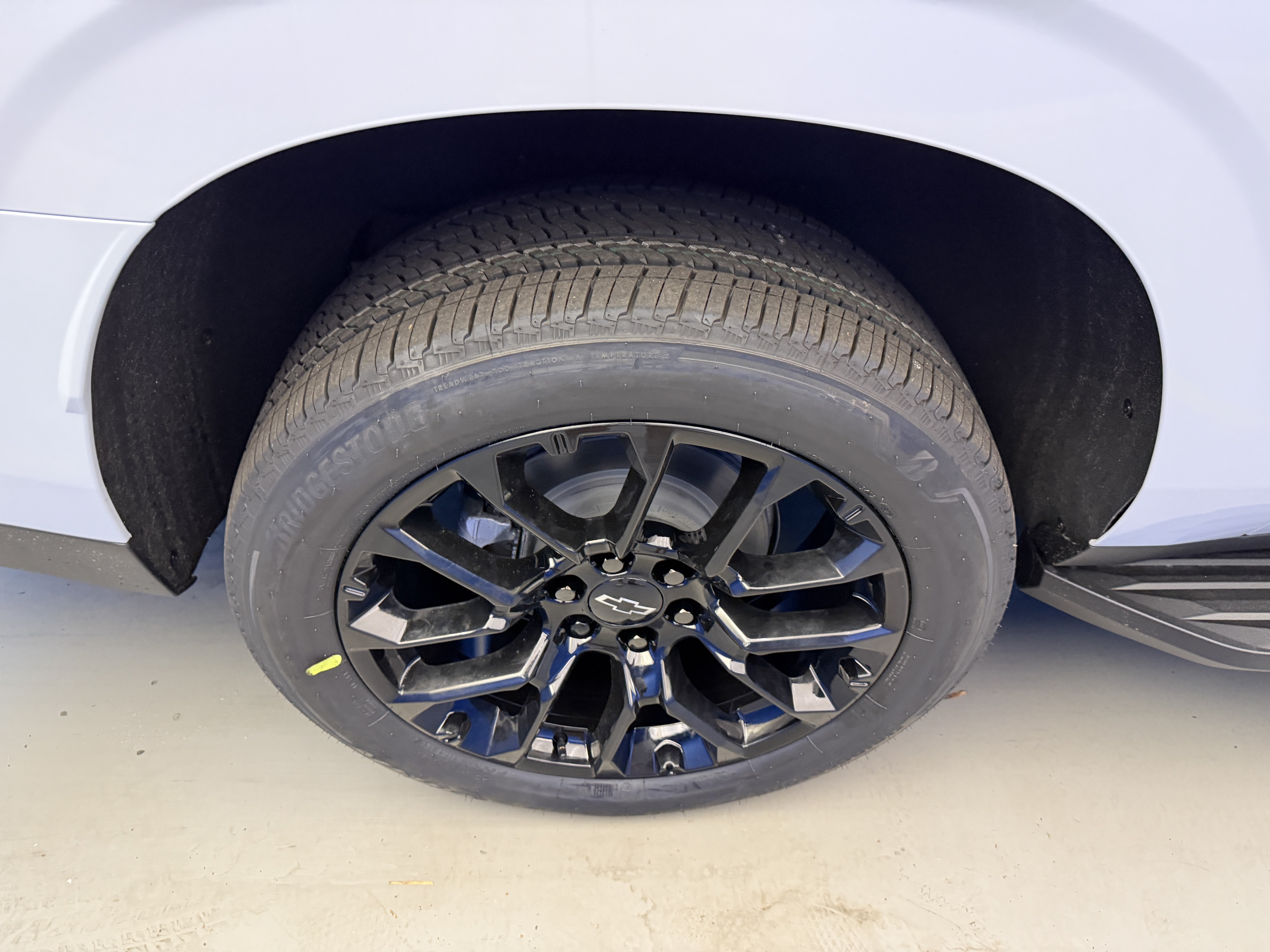 2026 Chevrolet Suburban High Country - Photo 8