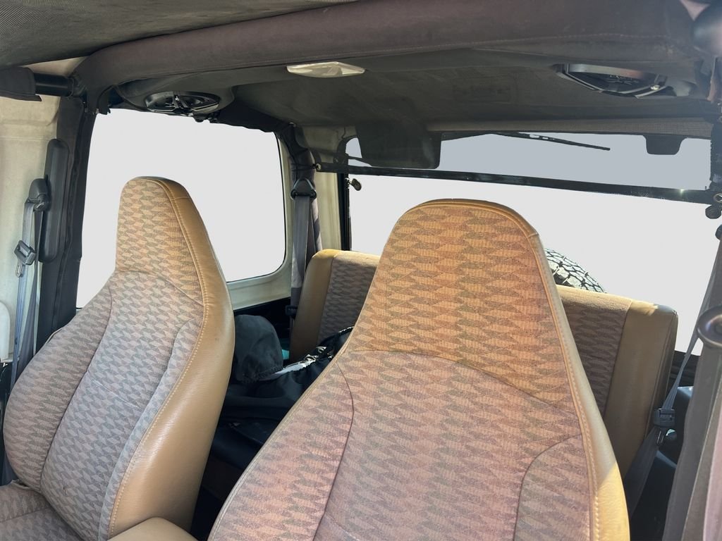 Used 1998  Jeep Sport image 23
