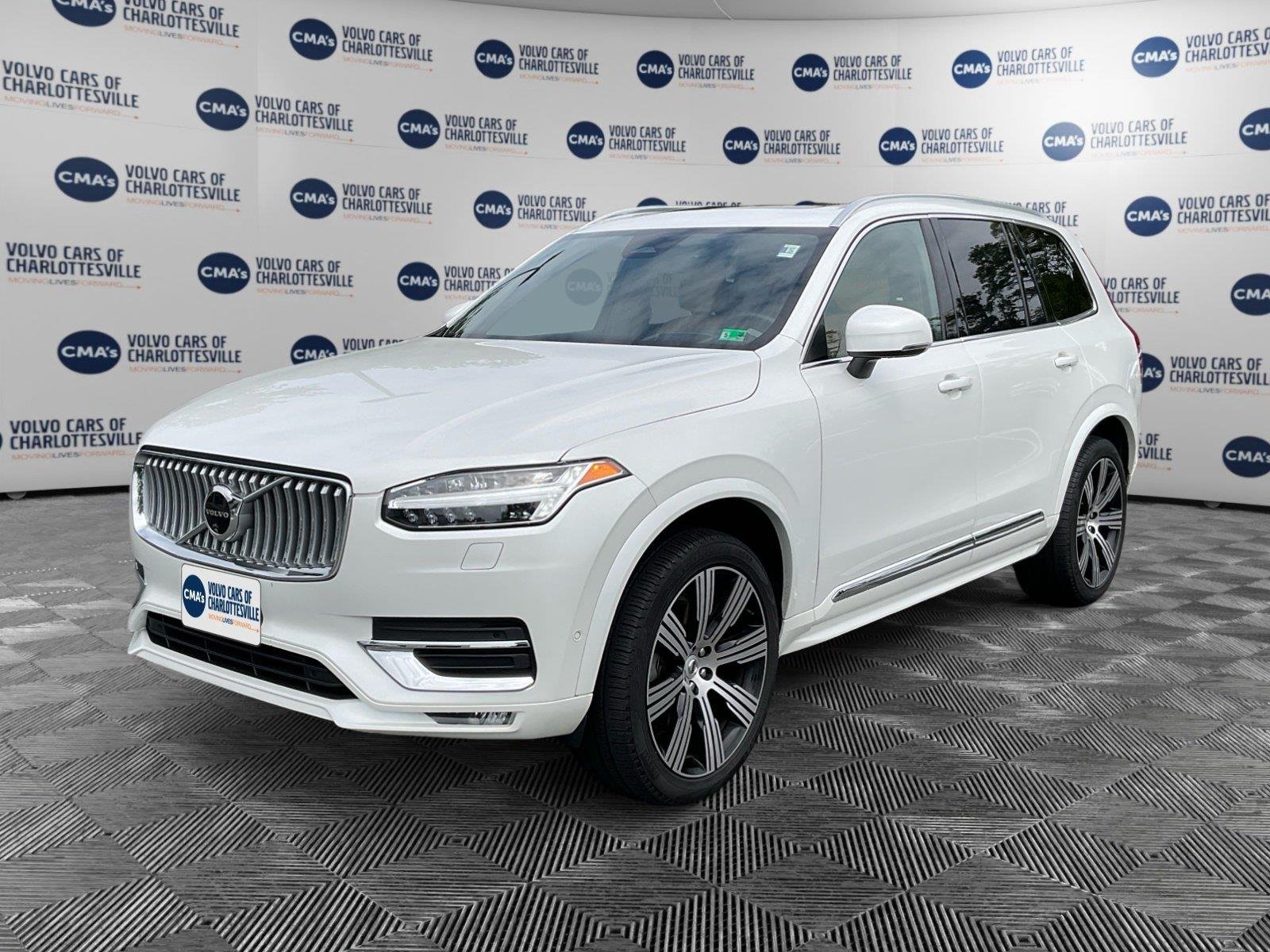 Used 2024 Crystal White Metallic Volvo Ultimate Bright Theme image 1