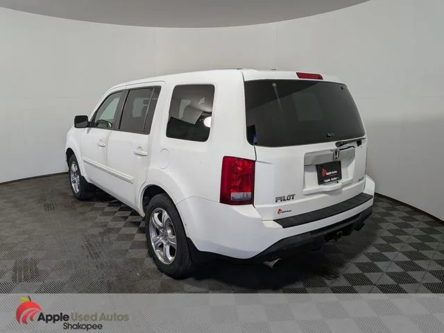 Used 2015 White Honda EX-L image 4