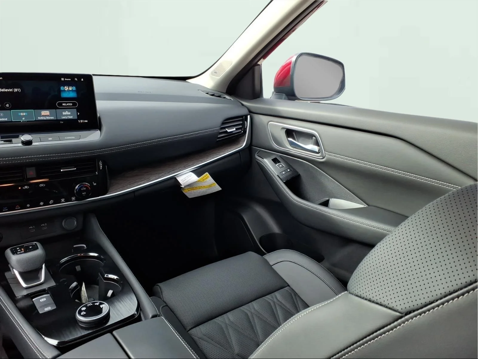 2026 Nissan Rogue Platinum - Photo 10