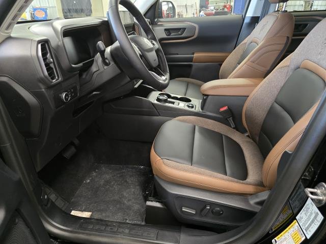 New 2026 Shadow Black FORD OUTER BANKS image 9