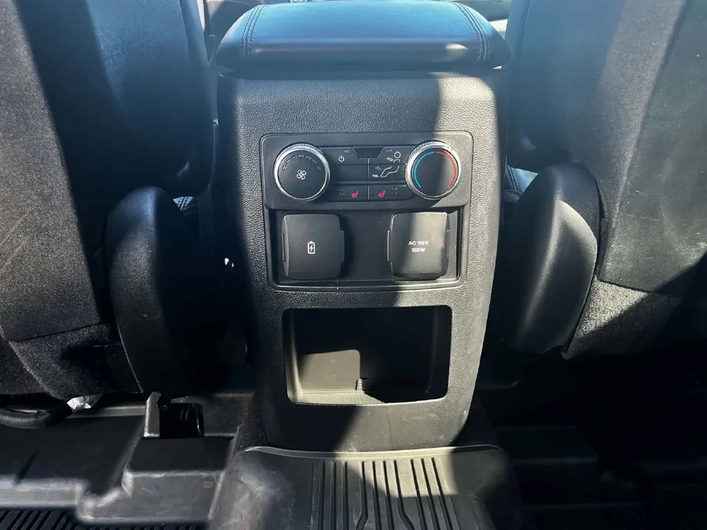 Used 2020 White Ford Platinum image 28