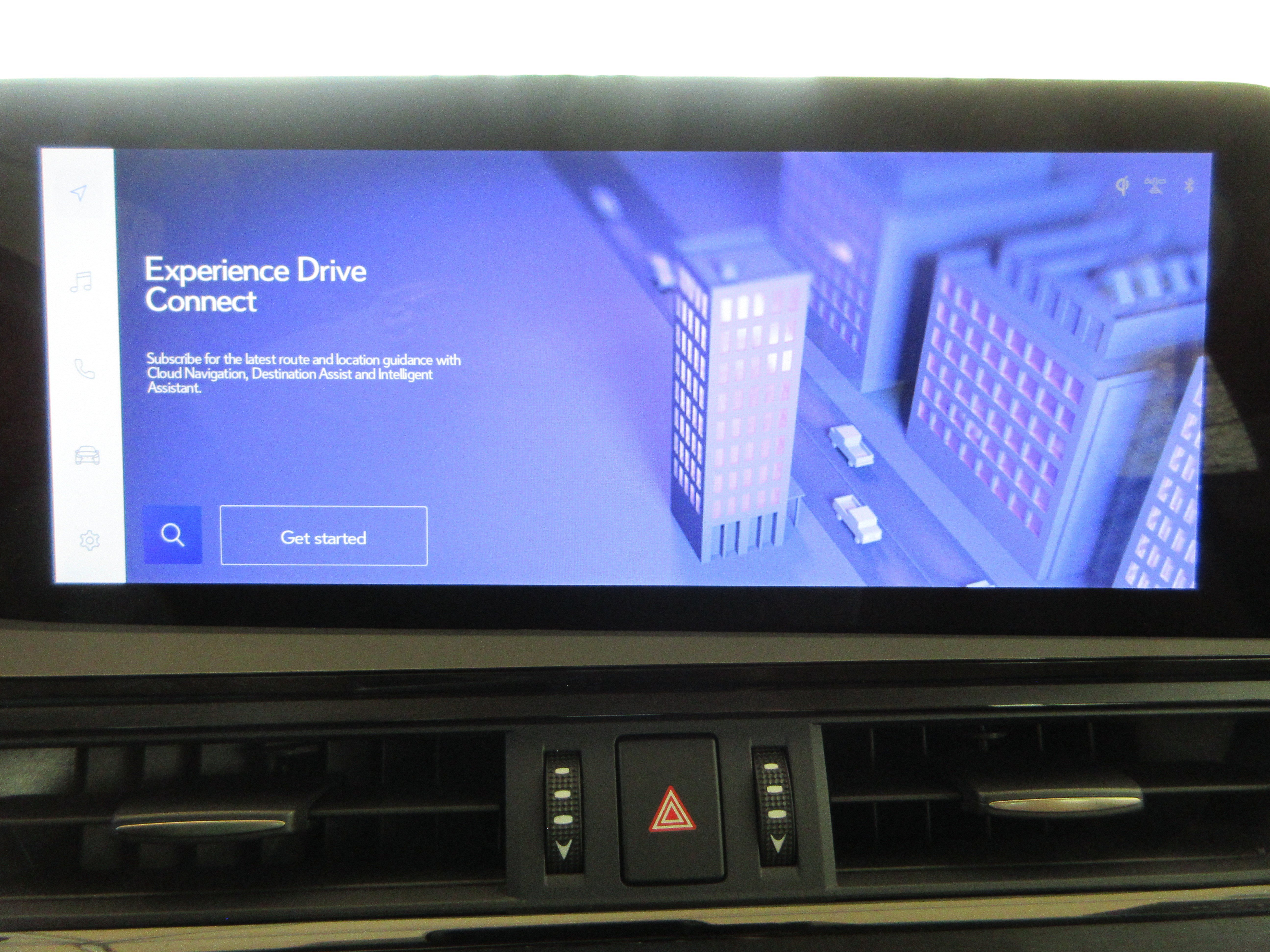 Used 2025 Nightfall Mica Lexus 300h image 39