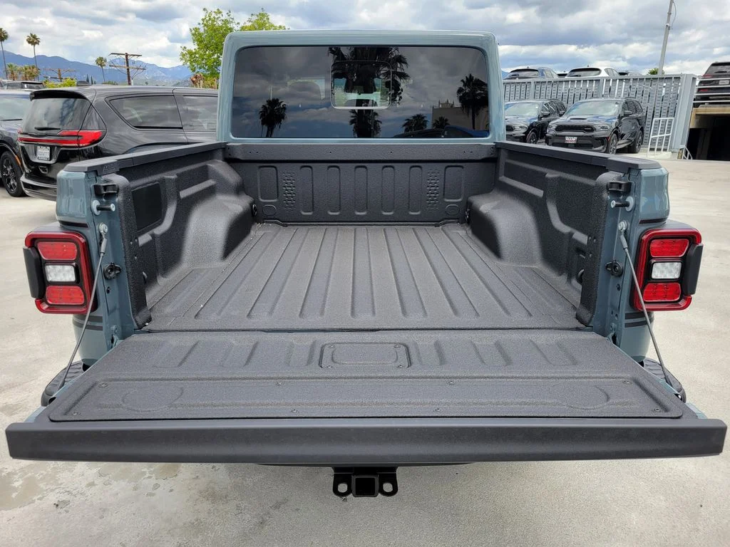 New 2026 Anvil Clear-Coat Exterior Paint Jeep Shadow Ops image 19