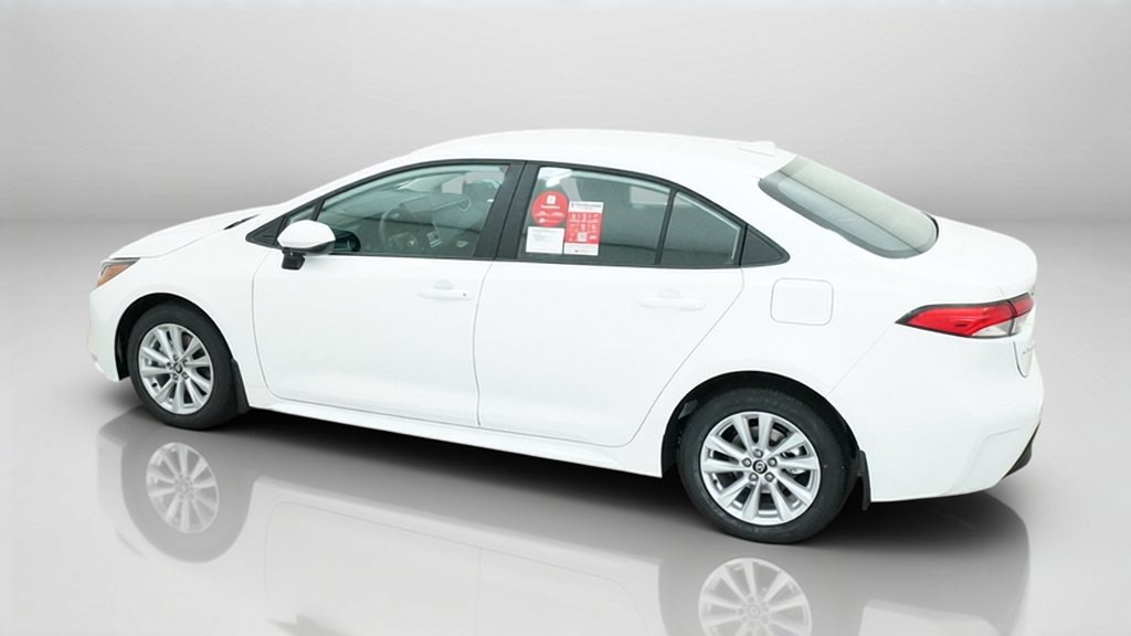 New 2027 Ice Cap Toyota LE image 45