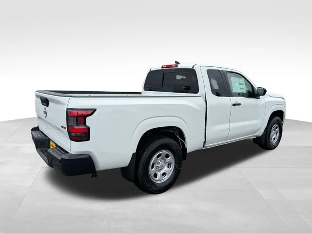 New 2026 Glacier White Nissan S image 7