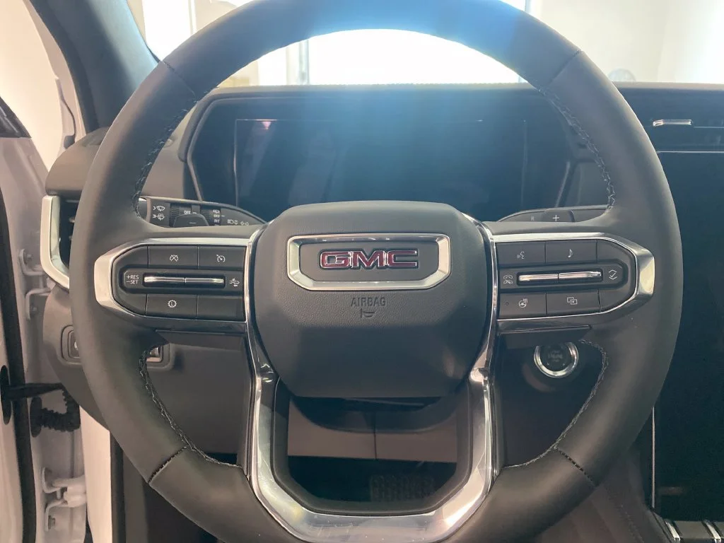 New 2027 Summit White GMC Elevation image 16