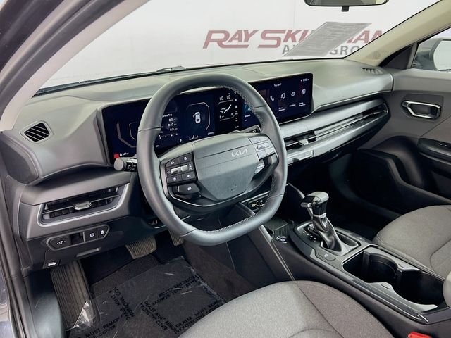 2025 Kia K4 EX - Photo 33