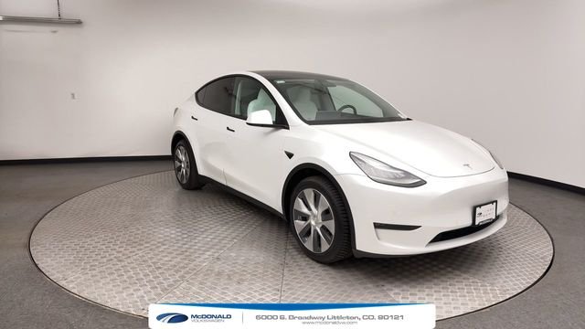 Used 2020  Tesla Long Range image 8