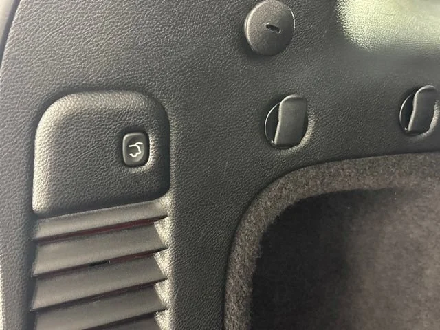 Used 2021 Red Jeep Trailhawk image 33