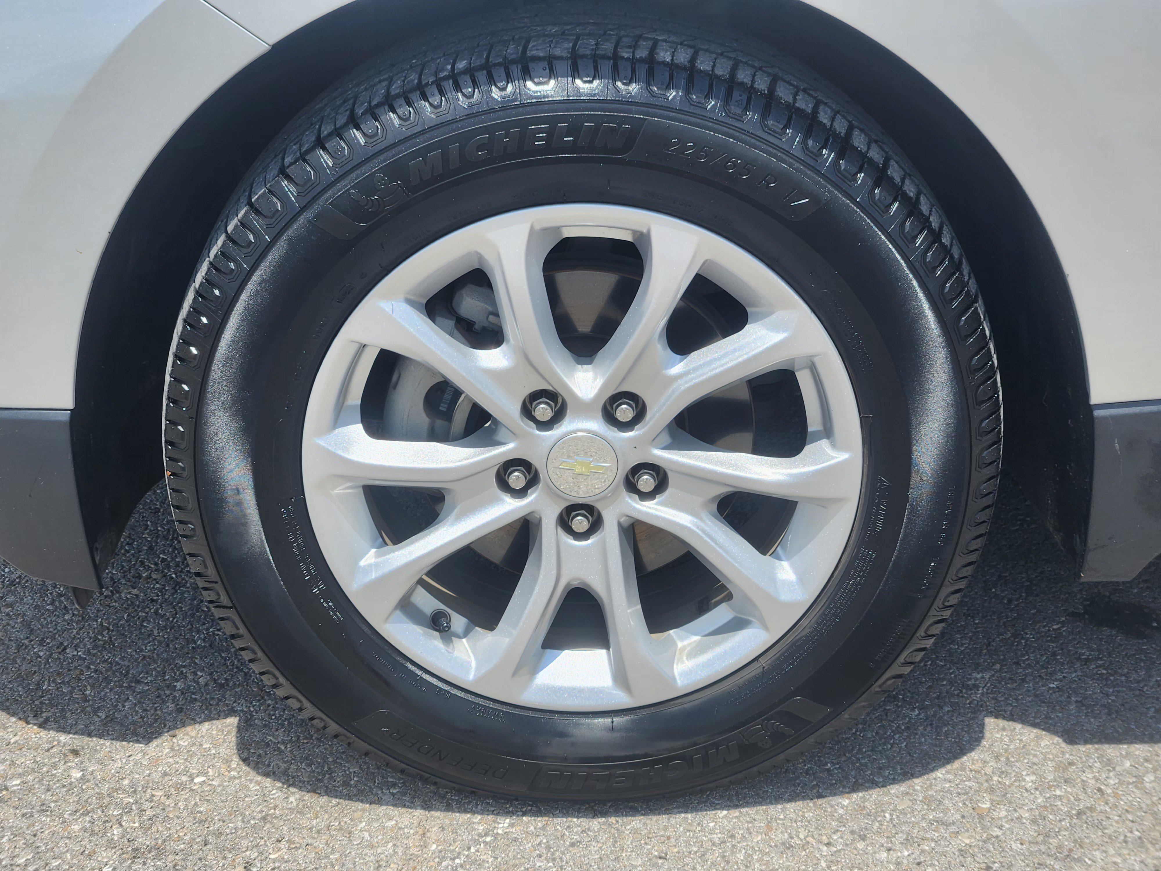 Used 2021 SILVER ICE METALLIC Chevrolet LS image 10